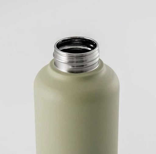 Timeless off matcha | Edelstahl Trinkflasche 600ml - INSELLIEBE Store - Insel Usedom